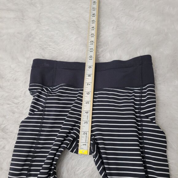 Lululemon Speed Tight II Parallel Stripe Black White Leggings 6 - Picture 9 of 13
